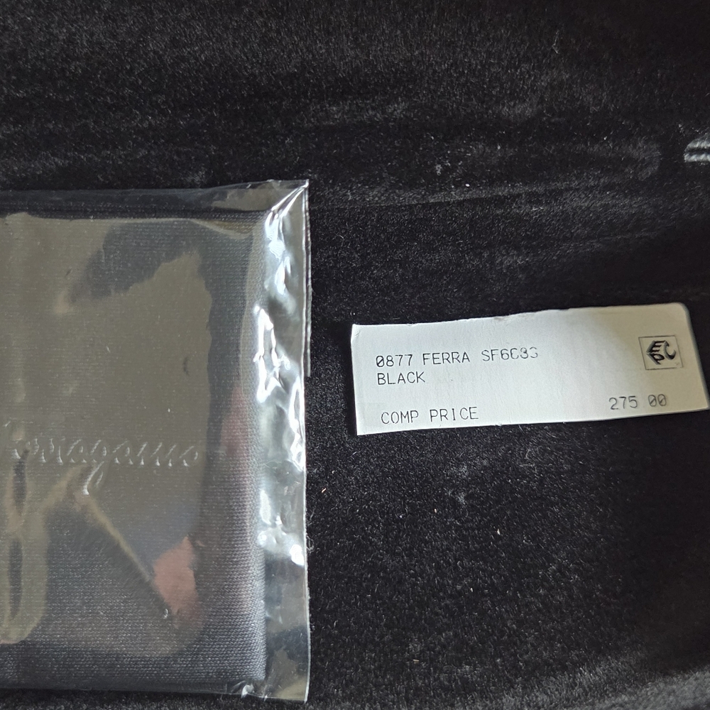 Salvatore Ferragamo Gradient Oval Sunglasses New $275  Black/Taupe - Picture 10 of 12